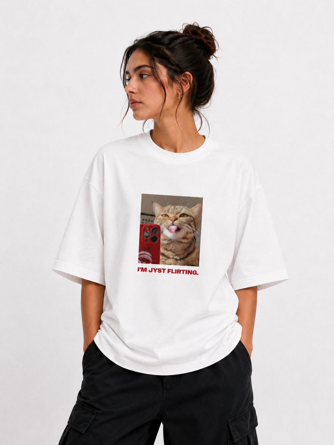 Oversized T-Shirt – "Flirt" | Minimalist Streetwear Tee